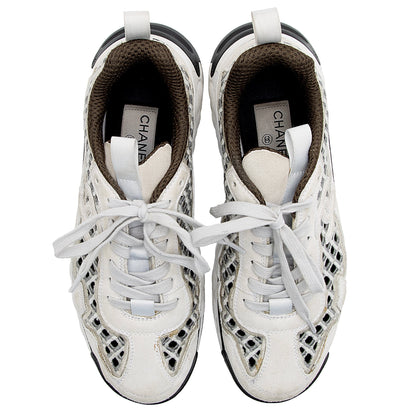 Chanel Suede Calfskin Embroidered CC Sneakers - Size 8 / 38 (SHF-22982)