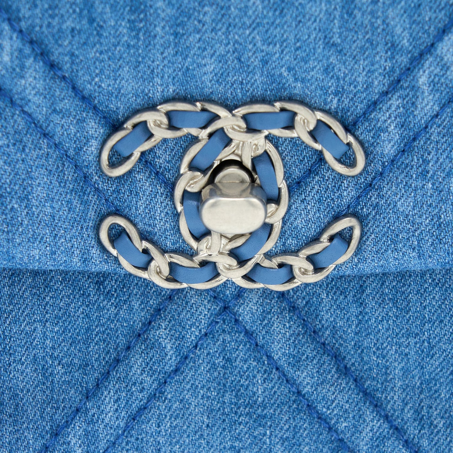Chanel 22P Small 19 Bag Denim Light Blue Multicolour Hardware (Microchip)