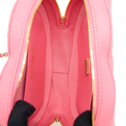 Chanel 22S Heart Bag Lambskin Pink LGHW (Microchip)