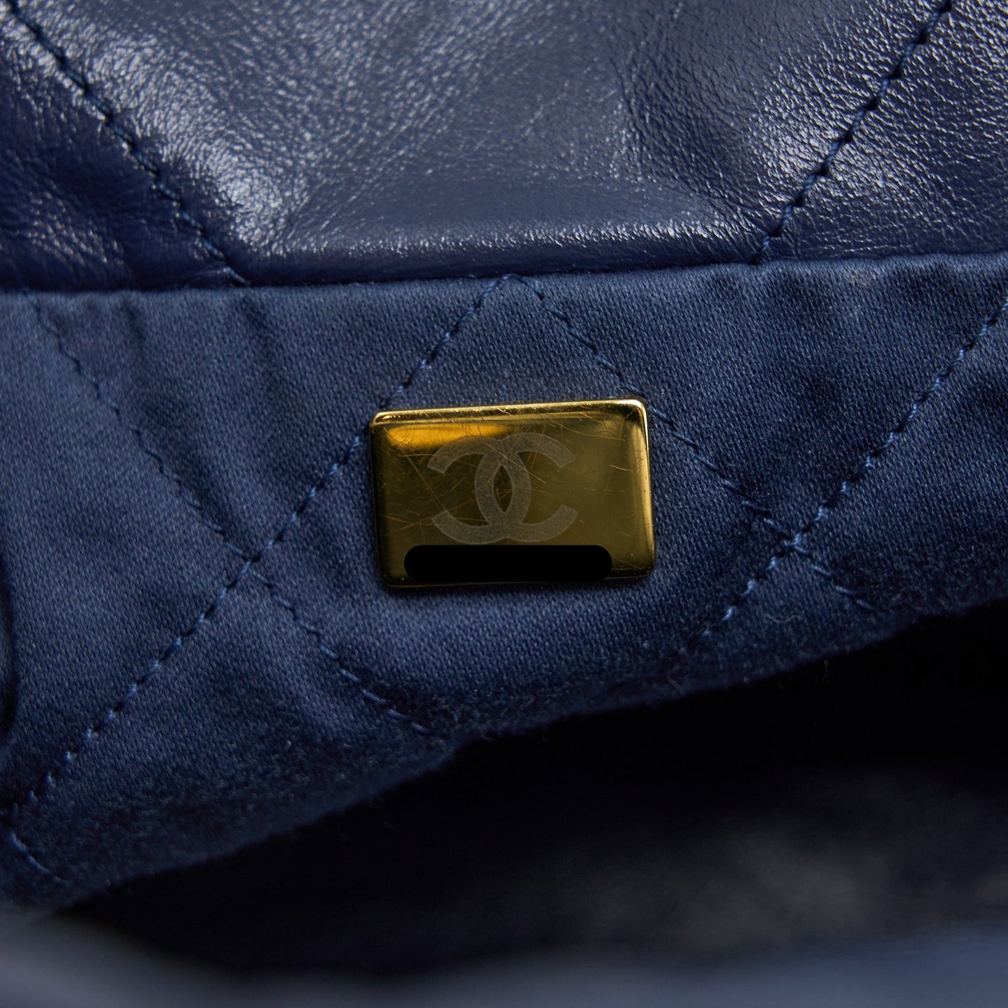 Chanel Small 22 Bag Shiny Calfskin Navy GHW (Microchip)