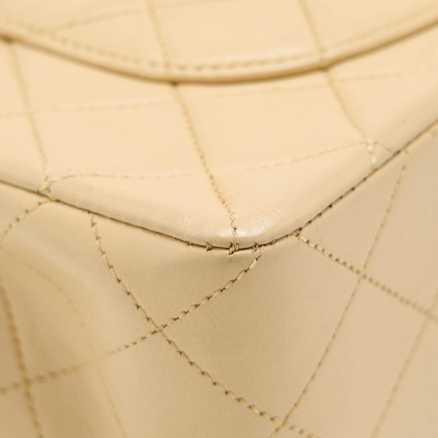 Chanel Vintage Small Classic Double Flap Bag Lambskin Beige GHW