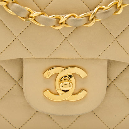 Chanel Vintage Small Classic Double Flap Bag Lambskin Beige GHW
