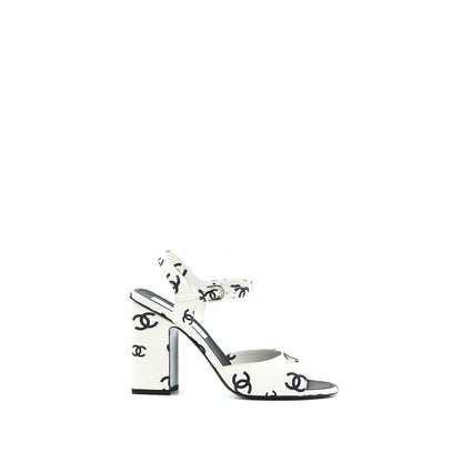 Chanel Size 37 CC Logo Leather Sandal Black/White SHW