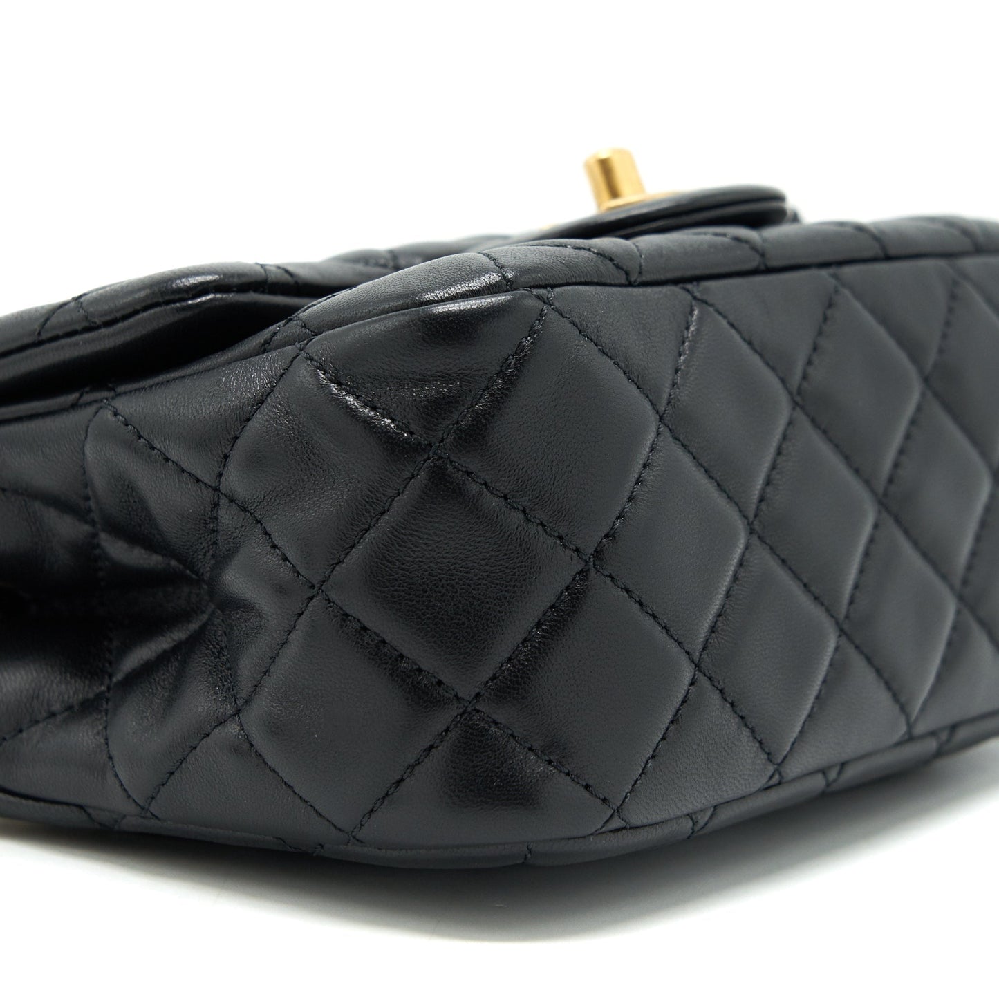 Chanel pearl Crush mini square Flap bag lambskin Black GHW (microchip)