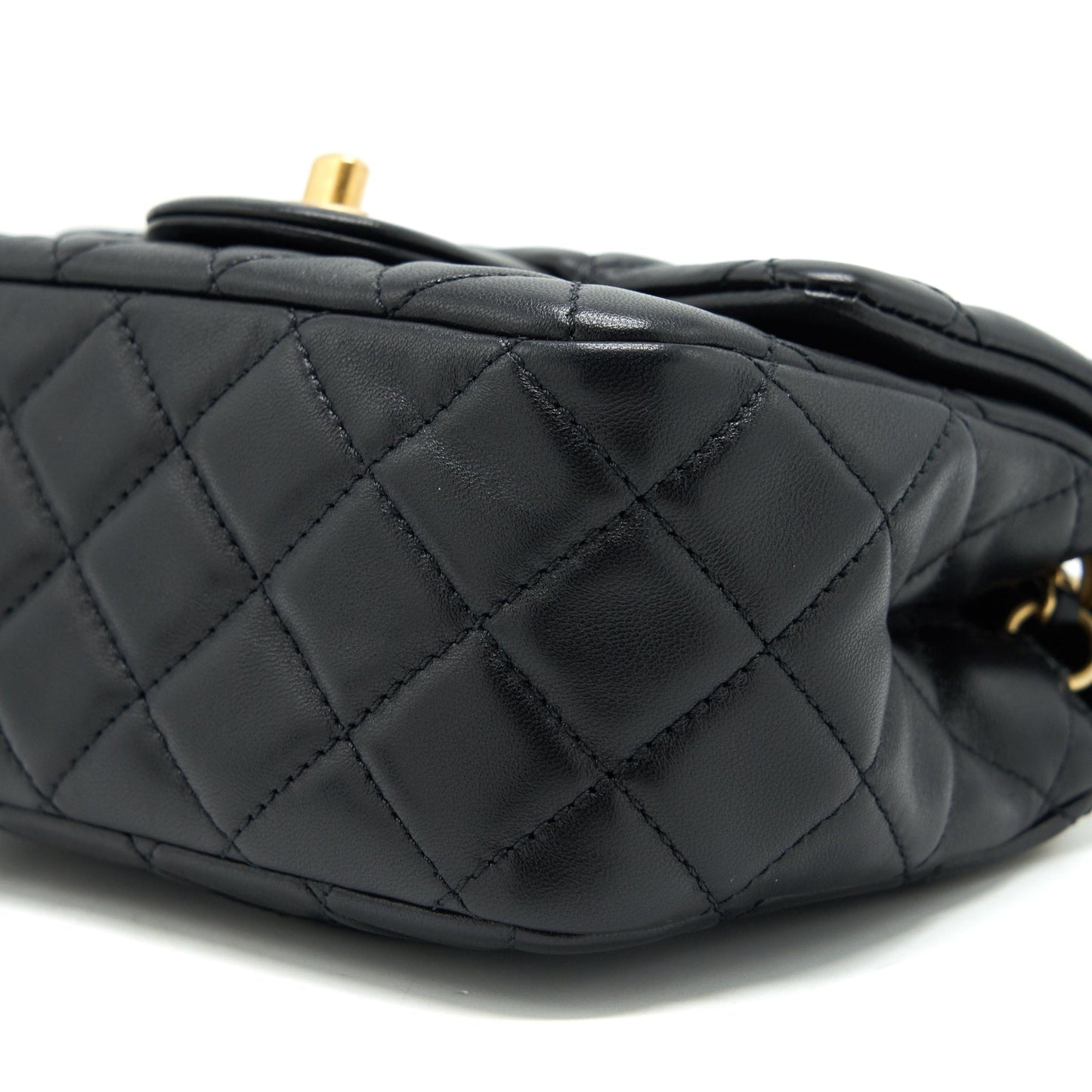 Chanel pearl Crush mini square Flap bag lambskin Black GHW (microchip)