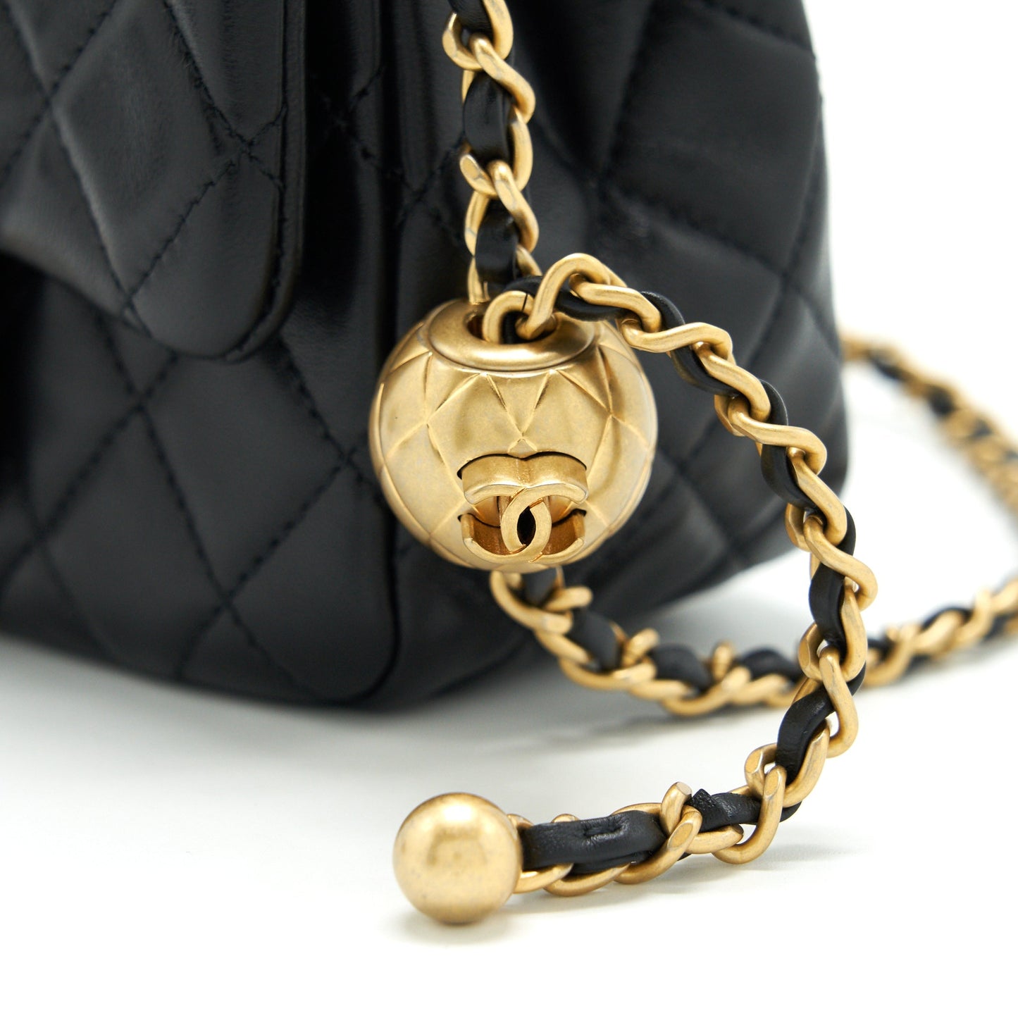 Chanel pearl Crush mini square Flap bag lambskin Black GHW (microchip)