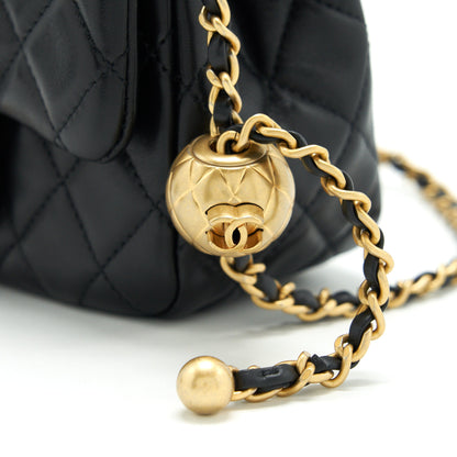 Chanel pearl Crush mini square Flap bag lambskin Black GHW (microchip)