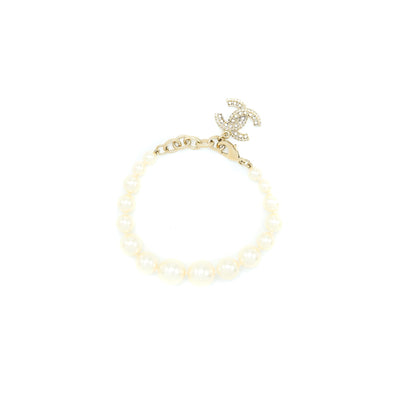 Chanel Pearl Bracelet With CC Logo Light Gold Tone