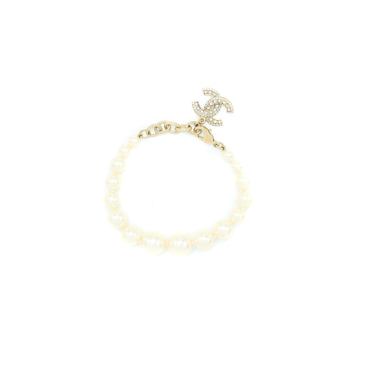 Chanel Pearl Bracelet With CC Logo Light Gold Tone