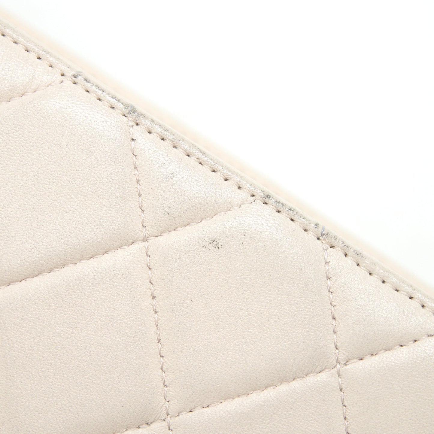 CHANEL CC Logo Flap Bag With Chain Quilted Lambskin Ivory White