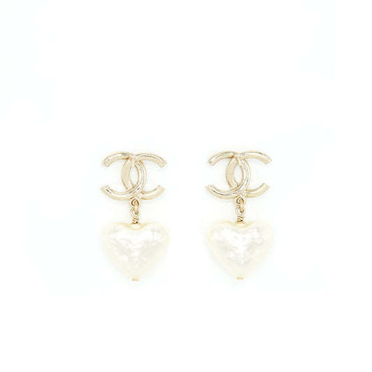 Chanel CC And Heart Earring Light Gold Tone