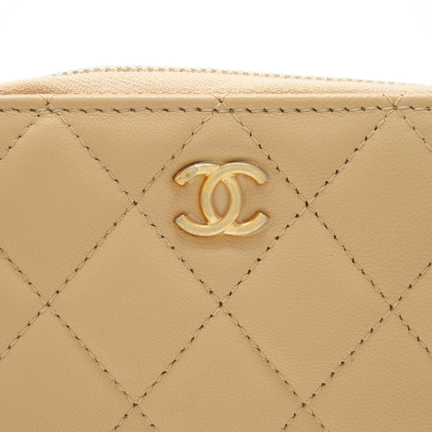 Chanel 22C Pearl Crush Card Holder With Chain Beige GHW