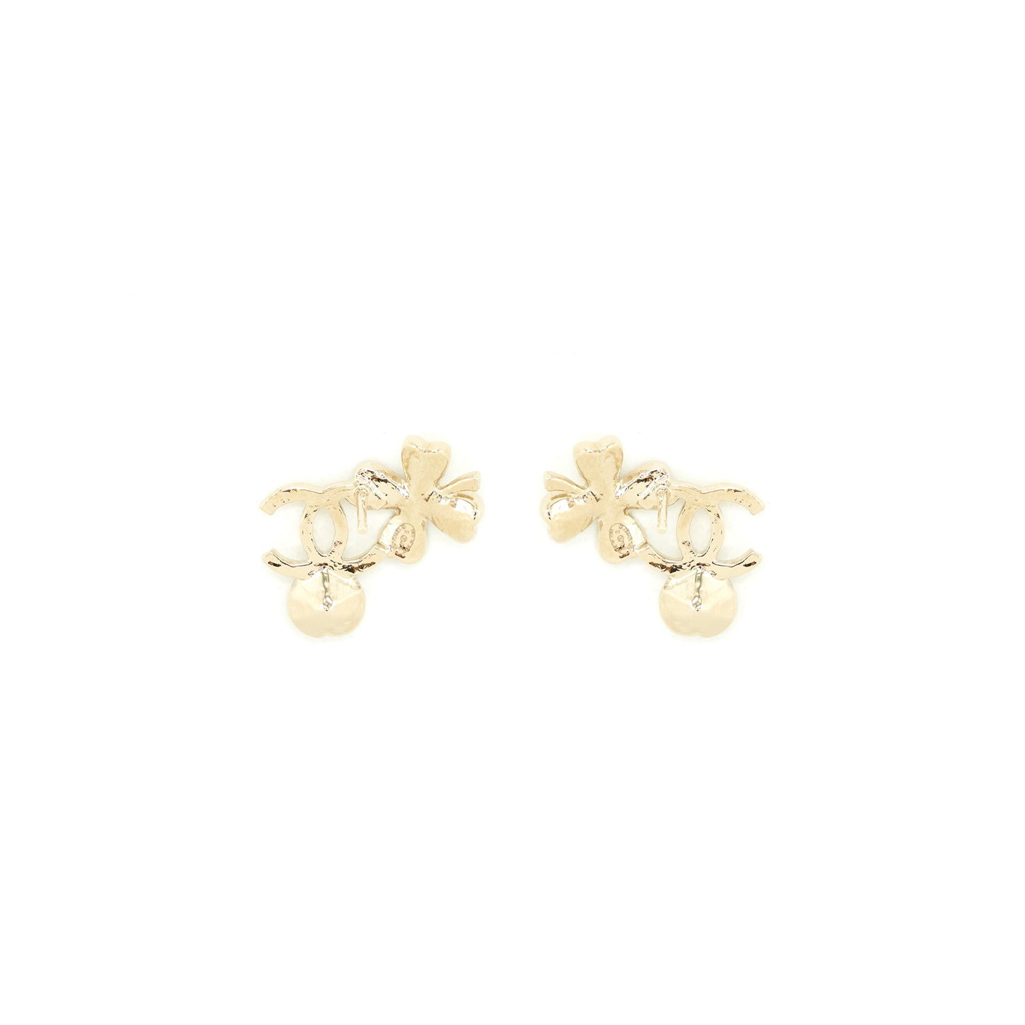 Chanel 22S CC Logo And Clover Earrings Light Gold Tone