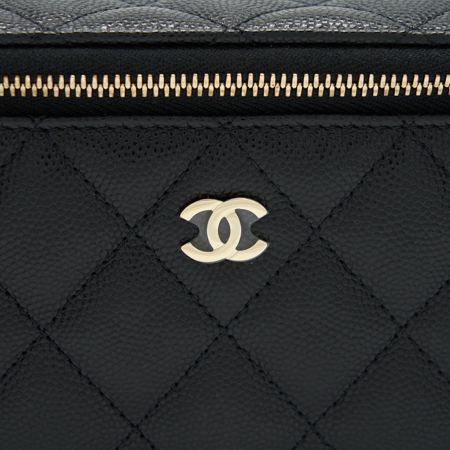 Chanel 22S Long Vanity With Chain Caviar Black LGHW