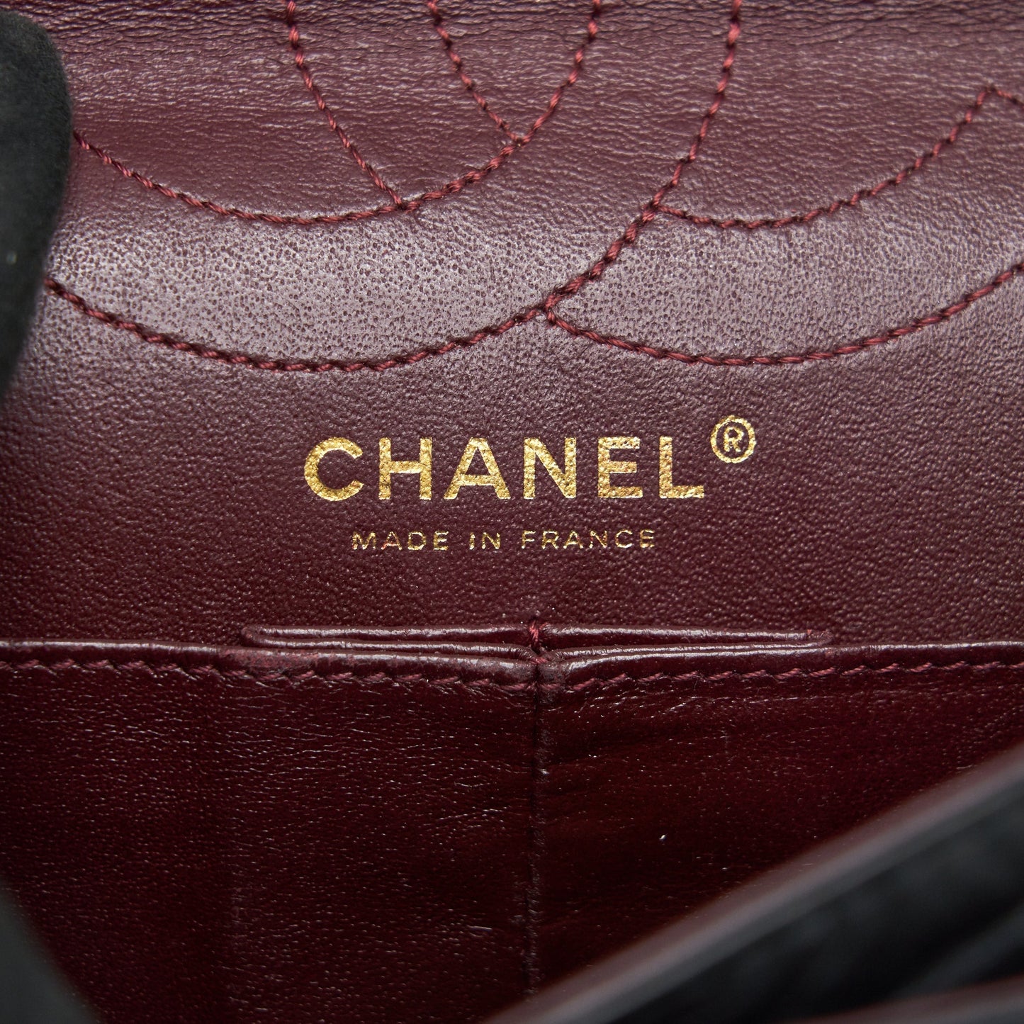 CHANEL 2.55 226 Reissue Flap Bag Aged Calfskin in Black GHW