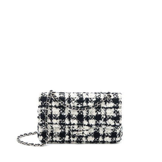 Chanel Classic Double Flap Bag Tweed Black/White SHW