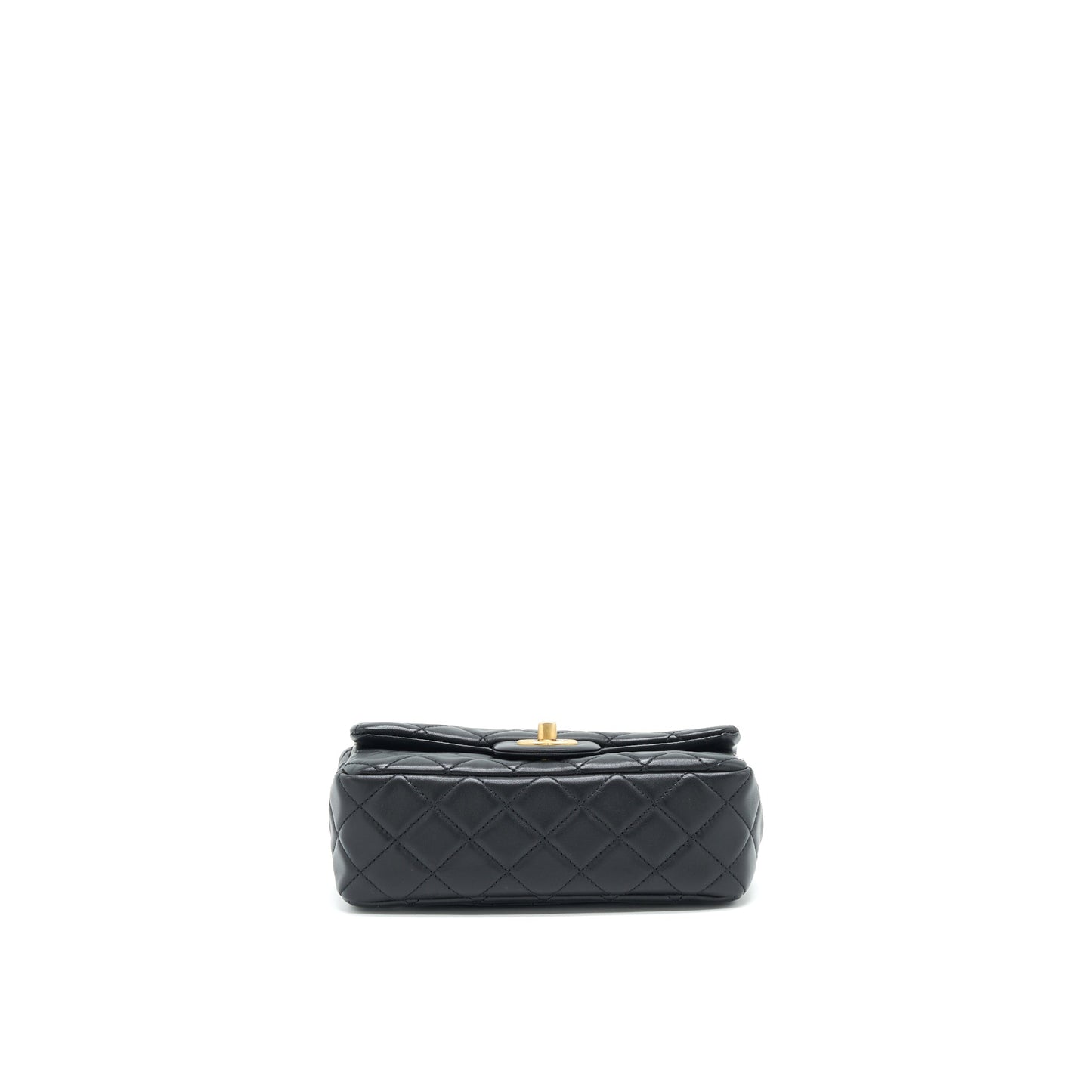 Chanel 22C pearl Crush Mini rectangular Flap Bag Lambskin Black GHW (microchip)