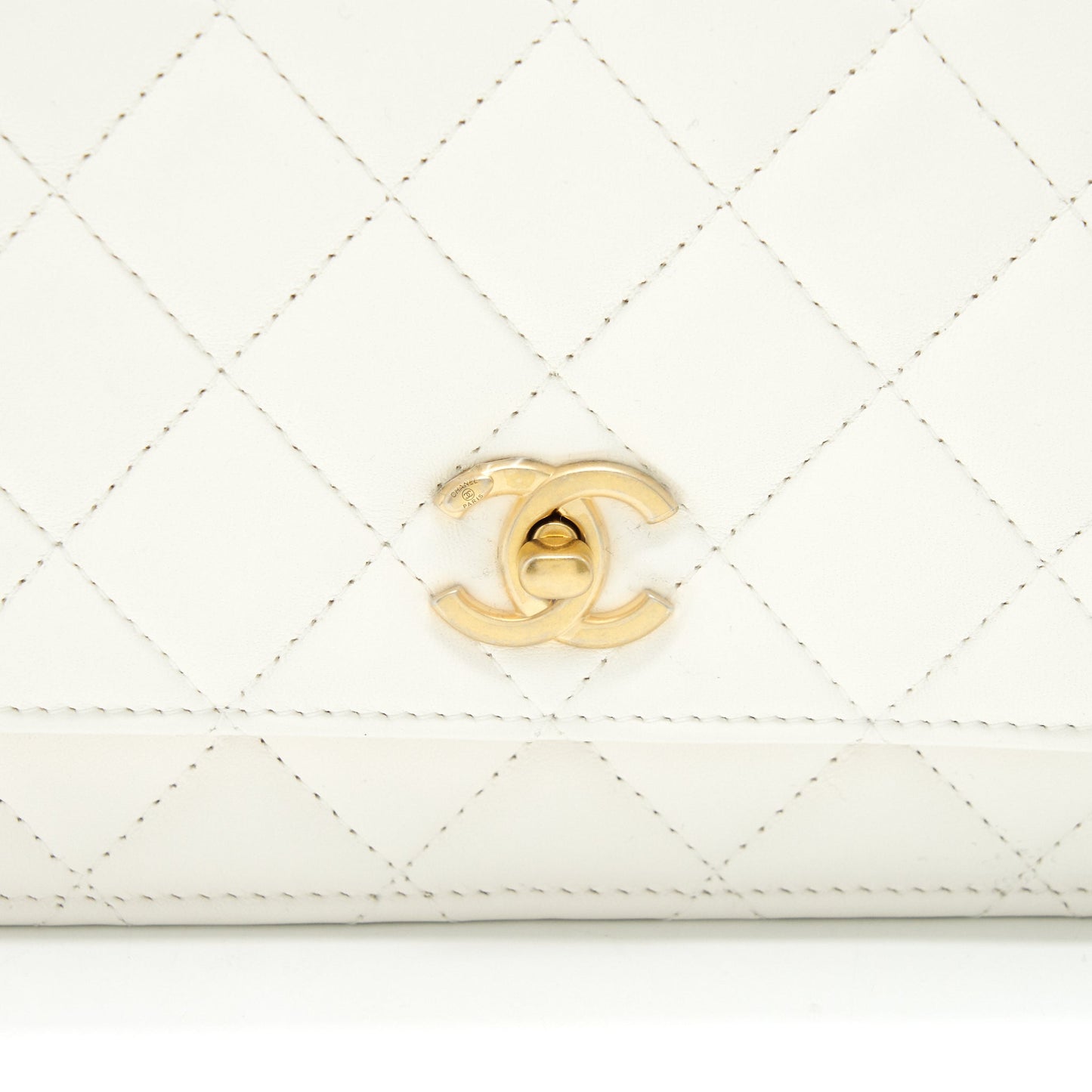 Chanel Pearl Crush Wallet On Chain Lambskin White GHW (Microchip)
