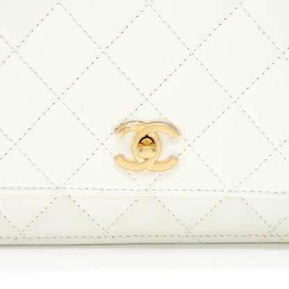 Chanel Pearl Crush Wallet On Chain Lambskin White GHW (Microchip)