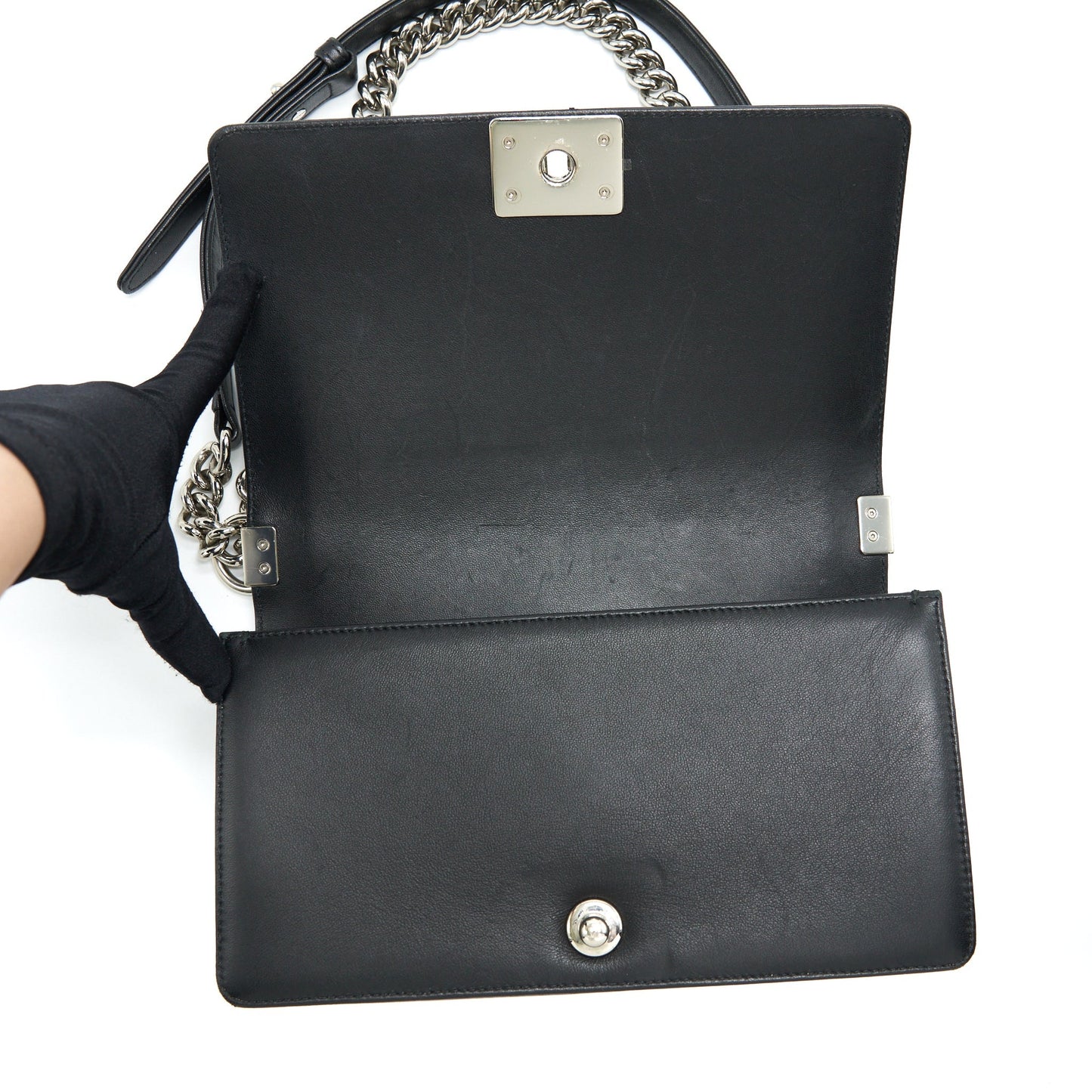 Chanel Medium Boy Chevron Lambskin Black/Silver SHW