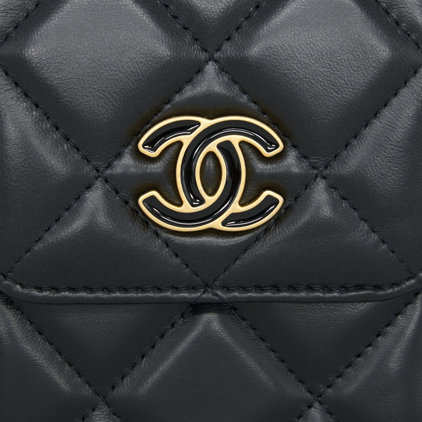 Chanel 22P Vertical Mini Flap Phone Case Lambskin Black With Enamel And Gold Hardware