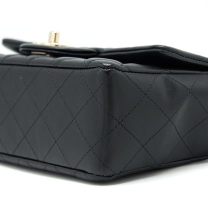 Chanel mini Rectangular Flap Bag Lambskin black LGHW (MICROCHIP)