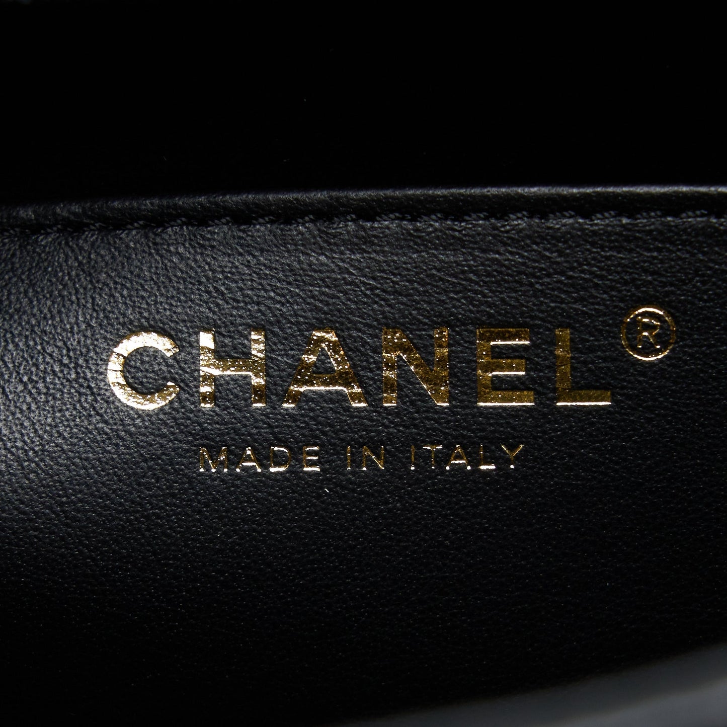 Chanel 22K Retro Classic New Square Flap Bag Goatskin Black with GHW (Microchip)