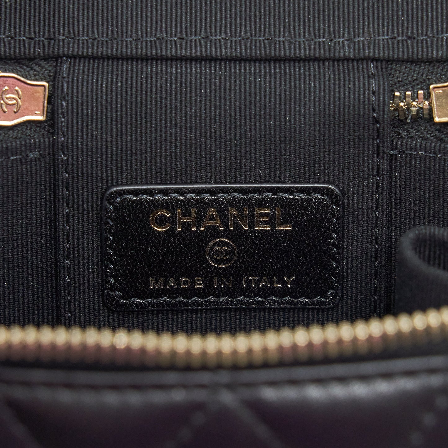 Chanel Top Handle Mini Vanity With Chain Lambskin Black LGHW