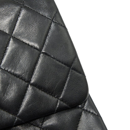 Chanel Vintage Classic Flap Medium in Black GHW