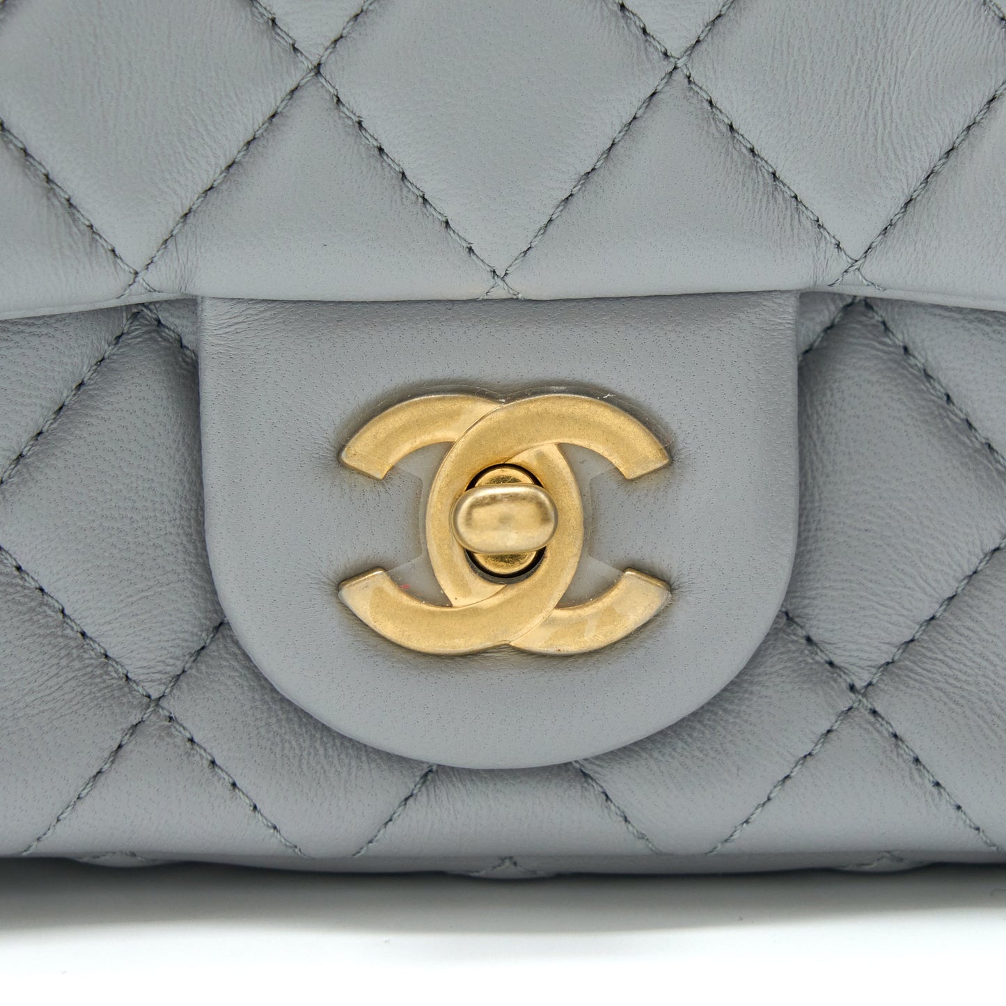 Chanel 21B Pearl Crush Mini Rectangular Flap Bag Lambskin Grey GHW (Microchip)