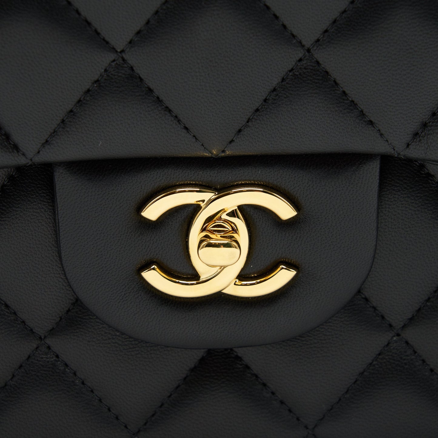 Chanel Classic Double Flap Jumbo Bag Lambskin Black GHW