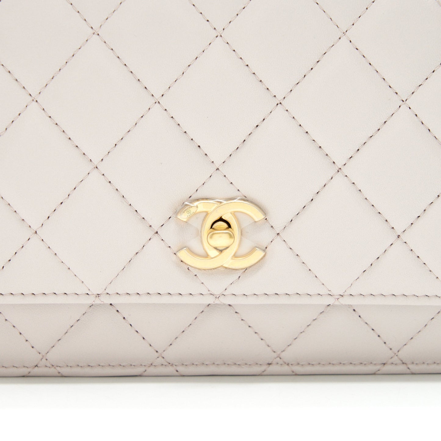 Chanel 21B Light Purple Pearl Crush Wallet on Chain GHW