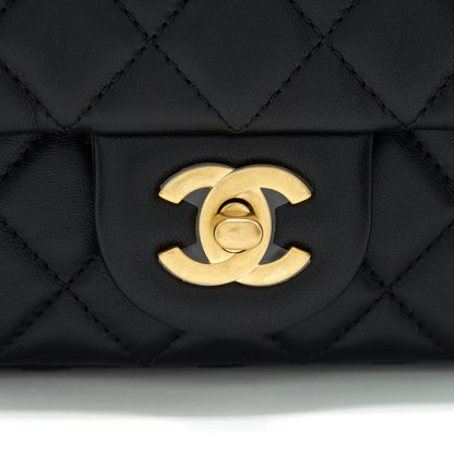 Chanel 22C pearl crush mini Rectangular Lambskin Black GHW (microchip)