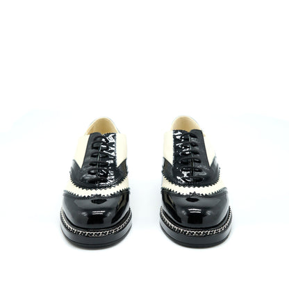 Chanel Size 38.5 Patent/Lambskin Black/White Loafer