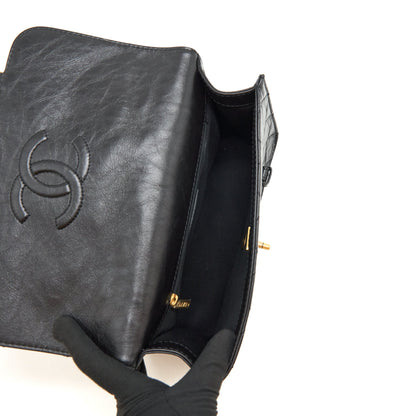 Chanel 21B Messenger Bag Calfskin Black GHW