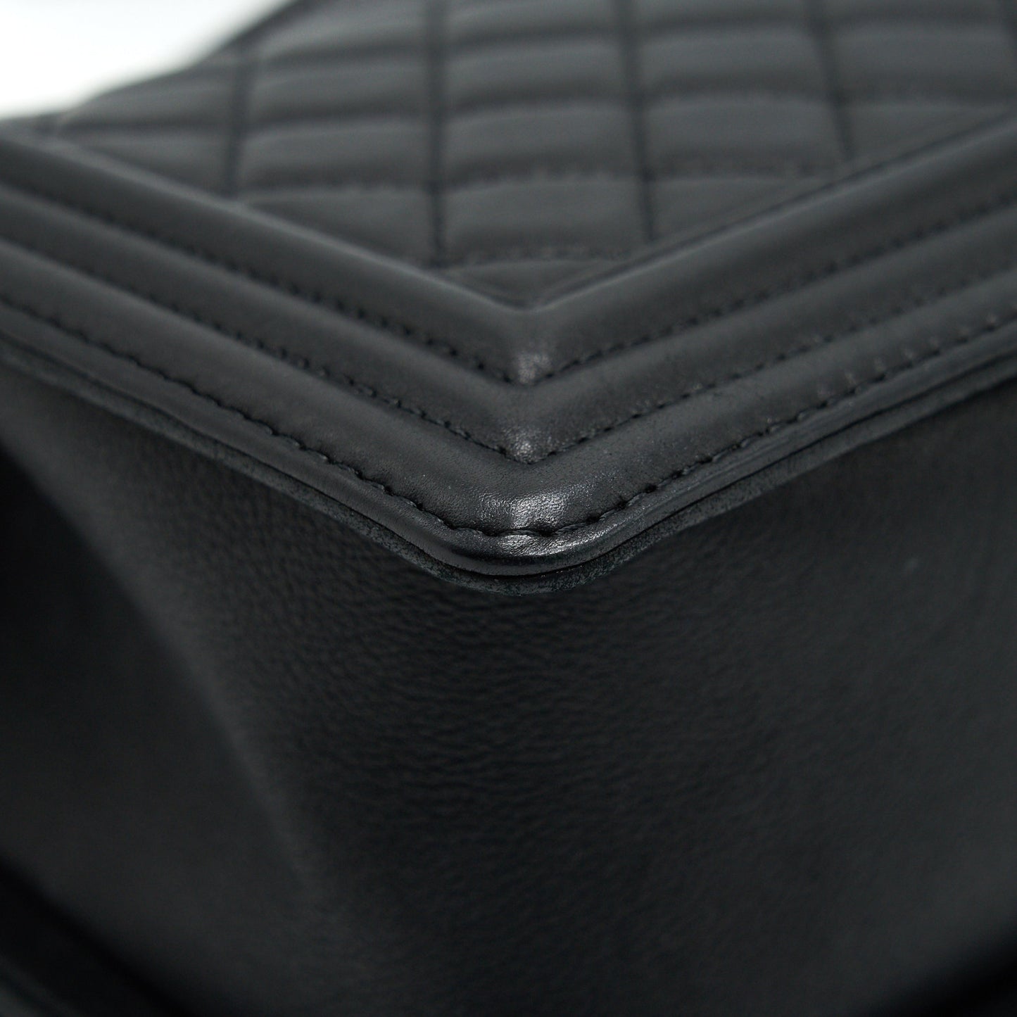 Chanel medium boy Chanel Handbag Black ruthenium hardware