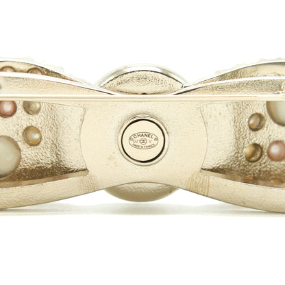 Chanel 21V Pearly Bow Brooch