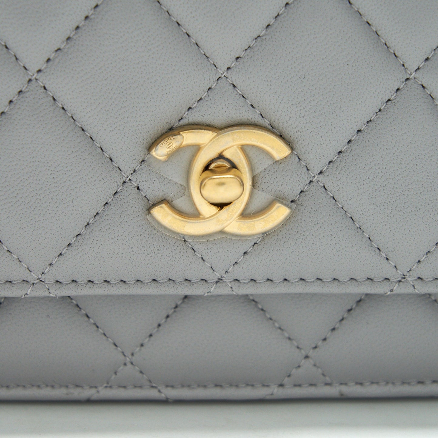 Chanel 21B Pearl Crush Wallet On Chain Grey GHW