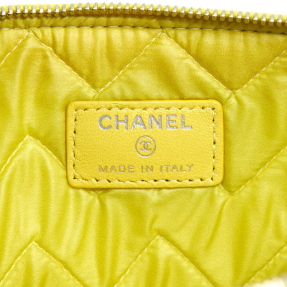 CHANEL CHEVRON CLUTCH BAG IN YELLOW SHW