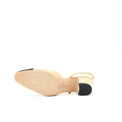 Chanel size 39 Slingback Pumps Beige / Black