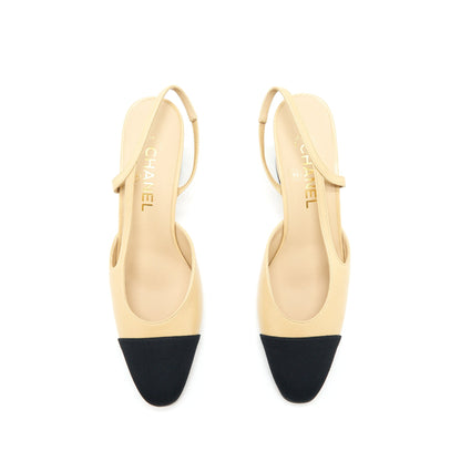 Chanel size 39 Slingback Pumps Beige / Black