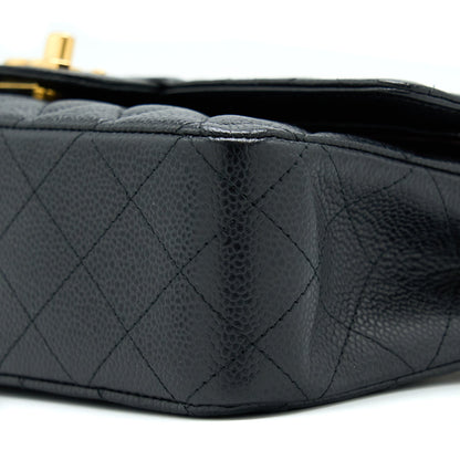 Chanel Medium Classic Double Flap Caviar Black GHW