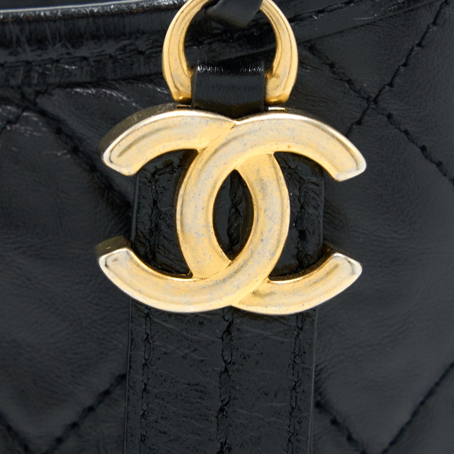 Chanel New Medium Gabrielle Hobo Bag Aged Smooth Calfskin Multicolour Hardware