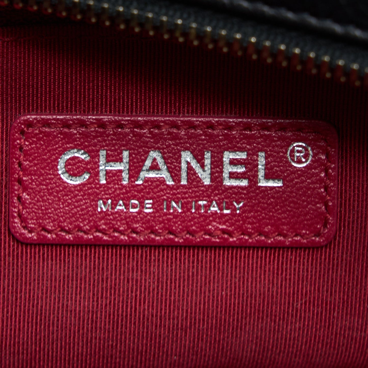 Chanel New Medium Gabrielle Hobo Bag Aged Smooth Calfskin Multicolour Hardware