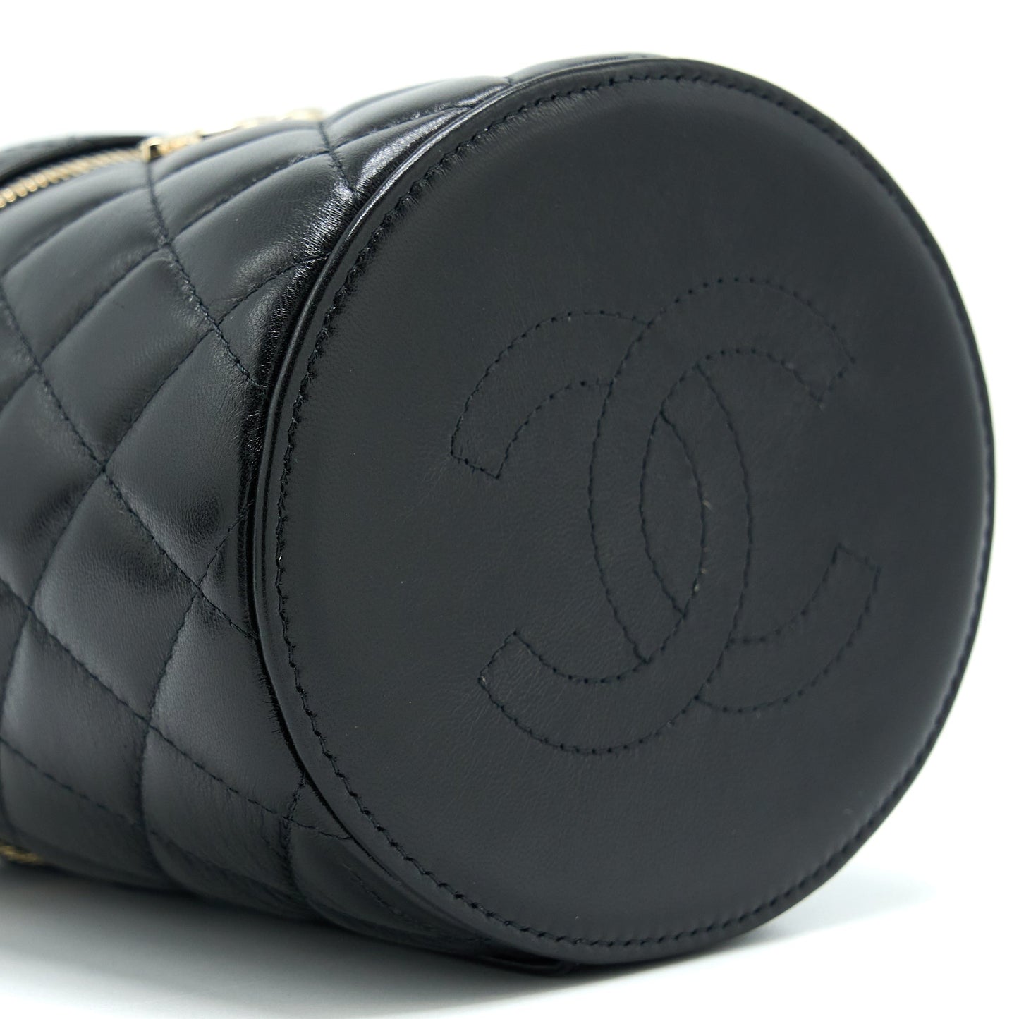 Chanel 22S Top Handle Vanity Lambskin Black LGHW