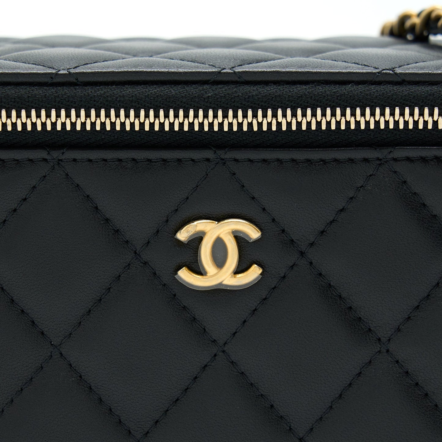 Chanel 22B Pearl Crush Long Vanity With Chain Lambskin Black GHW