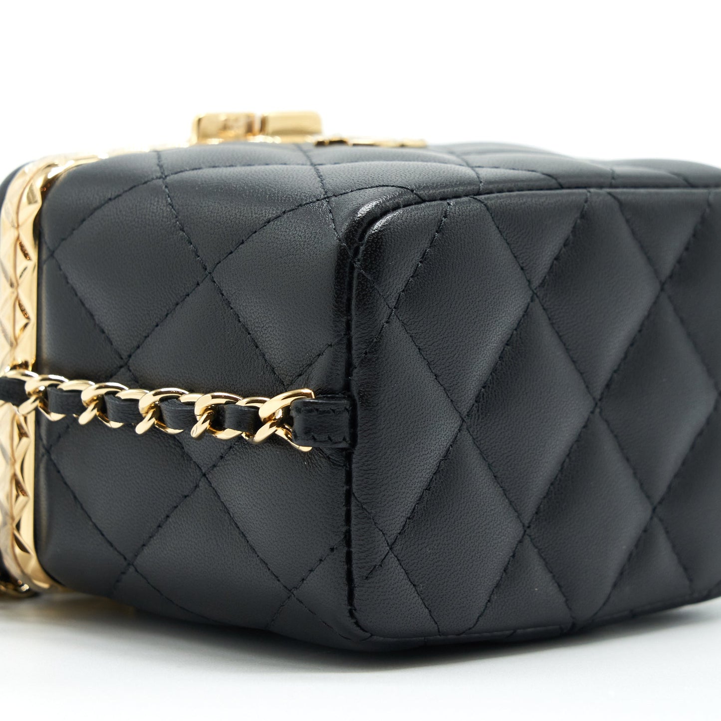 Chanel 22S Small Clic Flap Vanity With Chain Lambskin Black LGHW
