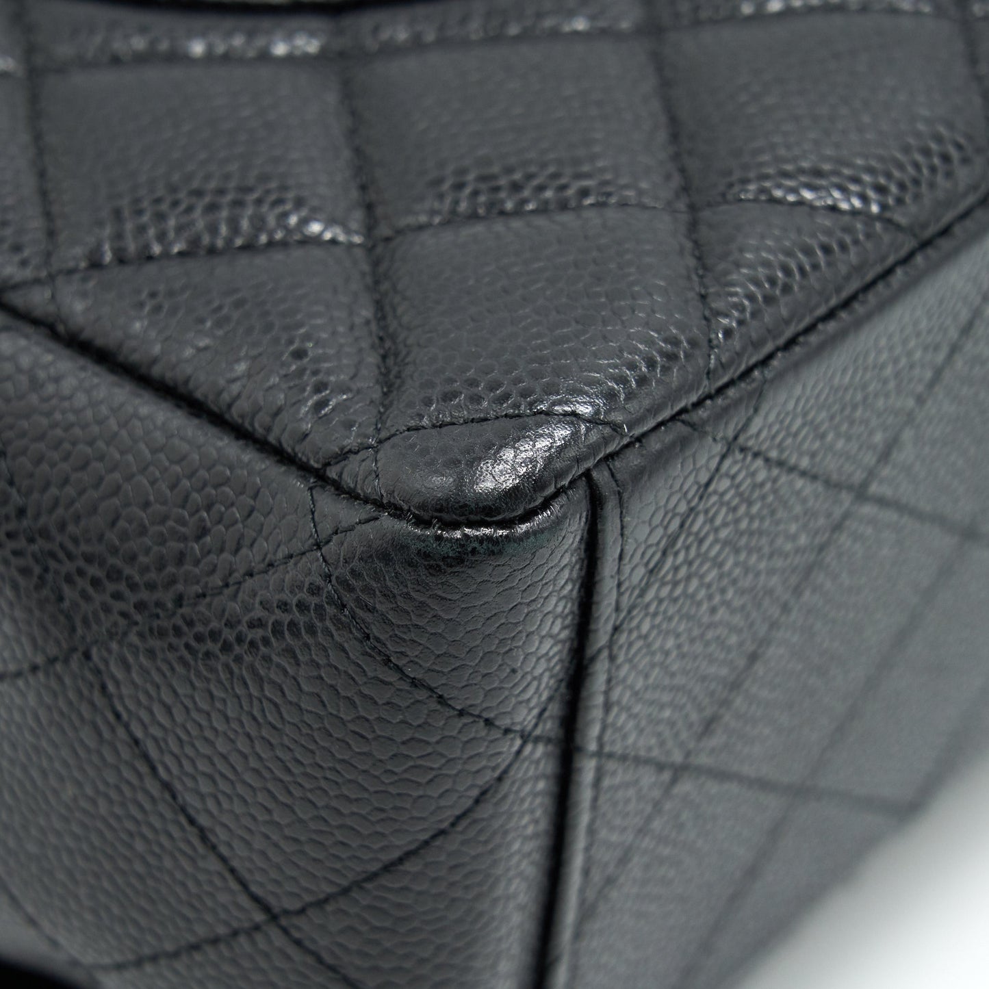 CHANEL CAVIAR MAXI IN BLACK GHW
