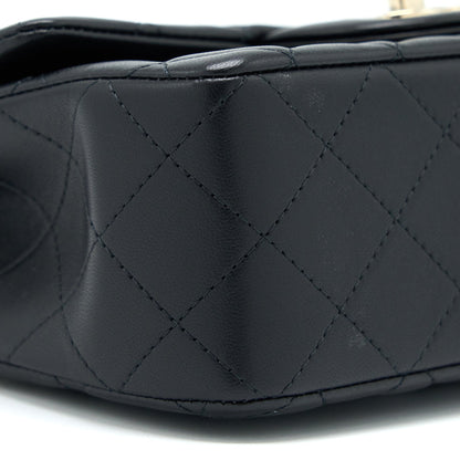 Chanel 22P lion charm Top Handle Mini Rectangular flap bag Lambskin Black LGHW (Microchip)