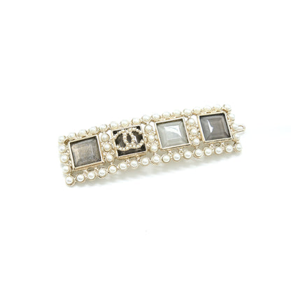 Chanel Pearl /CC Logo Hairclip Light Gold Tone